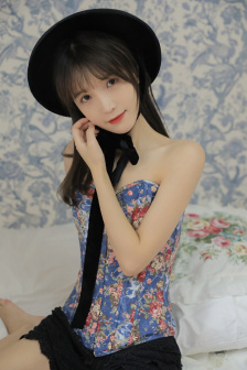 双胞胎姐妹齐上阵许多说许多